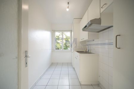 Avenue Théodore-Vernes ? 4,5 pièces d'env. 66 m² au 1er étage - Photo 3