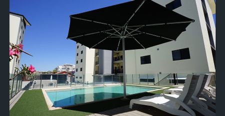 Sought after unit complex, 3 Bedroom unit available - Photo 5