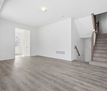 For Lease - 67 Bloomfield Crescent, Cambridge, Ontario - Photo 2