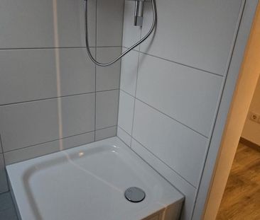 NEU sanierte 2-Zimmer Dachgeschosswohnung ab 01.01.26 - Photo 3