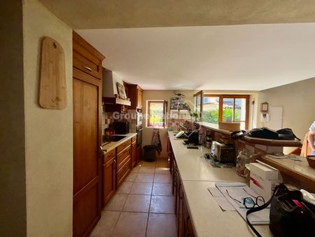 Location maison 155.03 m², Tarascon 13150 Bouches-du-Rhône - Photo 2