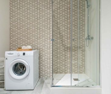 Charming exterior room at Plaza de la Marina Española - Photo 4