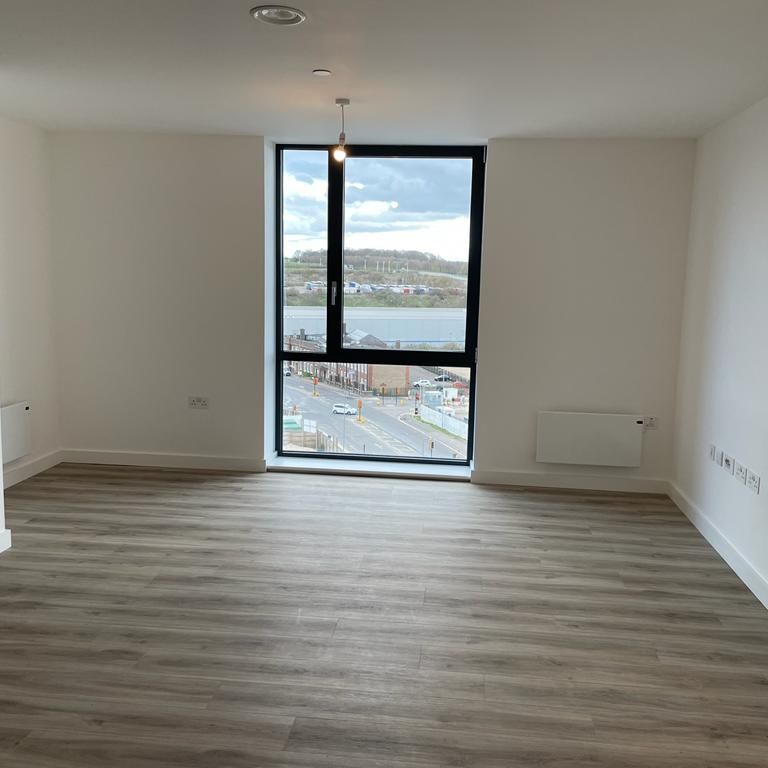 Chevette Court, Kimpton Road, Luton, LU2 - Photo 1