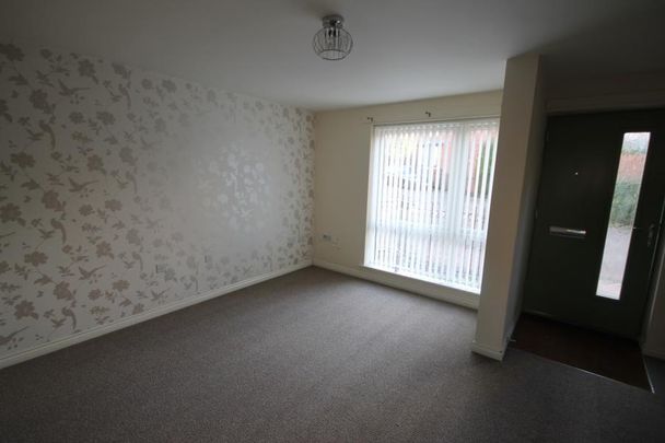 2 bedroom semi-detached house to rent - Photo 1