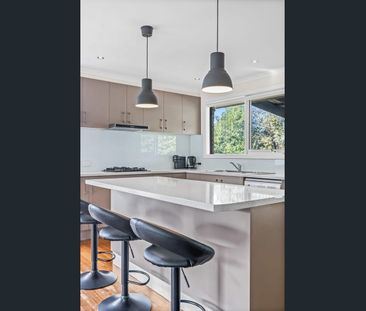 Family Comfort in a Quiet Ringwood Pocket - Photo 6