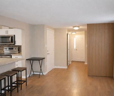 For Lease - 133 Columbia Road, Barrie, Ontario - Photo 2