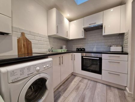 1 bedroom ground floor flat to rent - Photo 5