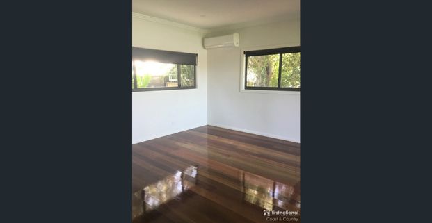 Modern 3 Bedroom Townhouse - Photo 1