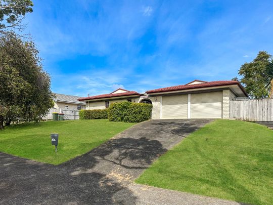 Charming 3-Bedroom Family Home for Lease in Farm Cove - Photo 1