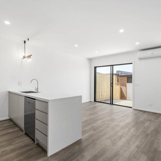 13 Kempsey Walk, Armstrong Creek - Photo 1