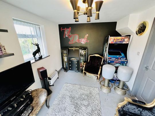 4 bedroom townhouse to rent - Photo 1