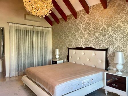 3 room luxury penthouse for rent in Estepona, Spain - Photo 5