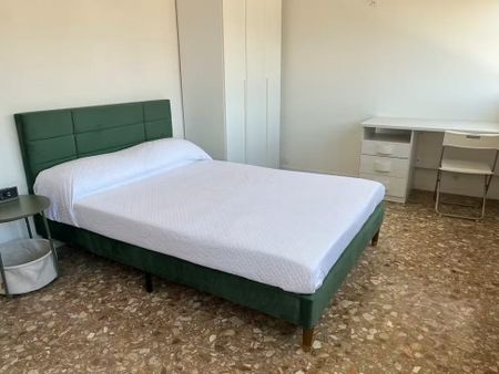 Via Imperia, Rome, Lazio 00161 - Photo 3