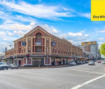 FRESHLY UPDATED 3-BEDROOM TOWNHOUSE IN THE HEART OF LIDCOMBE - Photo 5