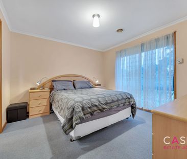 9 Vincent Court, Cranbourne North - Photo 3