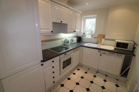 2 bedroom apartment to rent - Photo 4