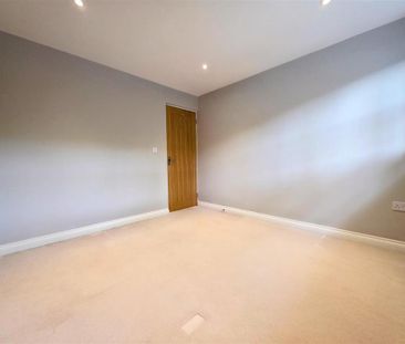 2 bedroom detached bungalow to rent - Photo 5