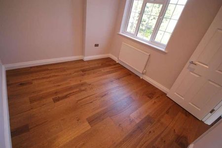 The Market Place, Falloden Way, London, NW11 - Photo 2