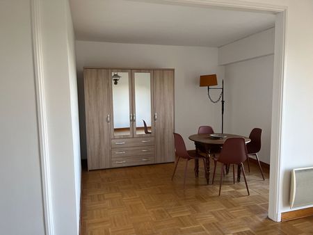 Location Appartement 3 pièces 69m² - Photo 2