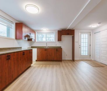 Très grand appartement de 1 chambre à coucher avec bureau fermé, si... - Photo 1