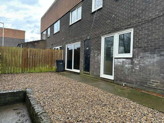 Mackenzie Place, Newton Aycliffe, DL5 - Photo 1