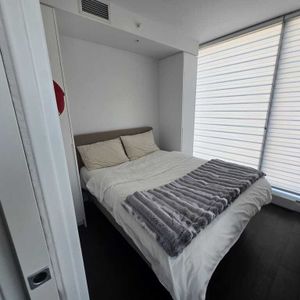 Beau 3 ½ En Plein Downtown - Photo 2