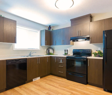 Three Bedroom 1.5 Bath - Photo 5