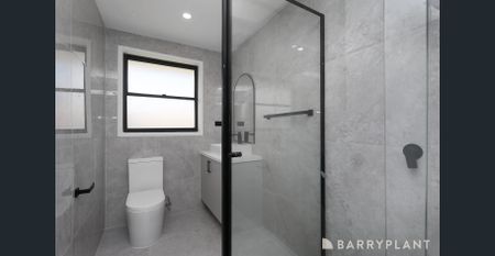 Beautifully Renovated Family home in the heart of Sunshine West - Photo 3