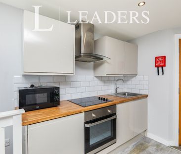 1 bedroom studio to rent Iron Gate Studios, 37-38 Iron Gate, Derby,... - Photo 3