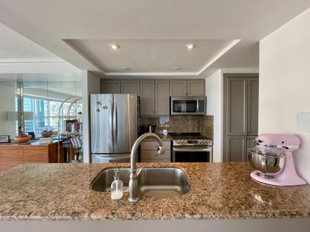 For Lease - 77 Harbour Square Unit# 3002, Toronto, Ontario - Photo 5