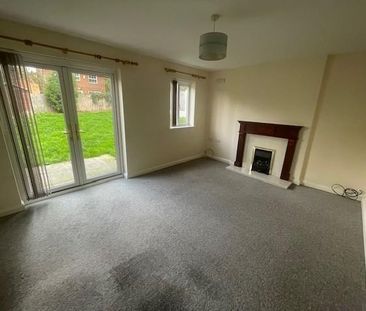 3 bedroom detached house to rent - Photo 2