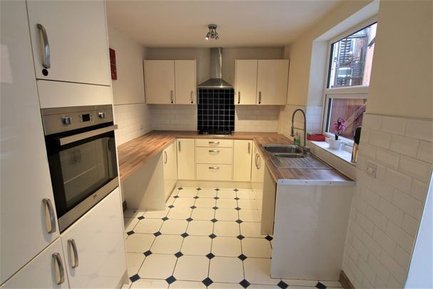 2 Bedroom End Terraced House, Chester - Photo 1