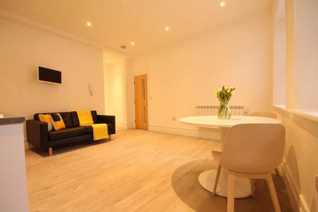 1 bedroom apartment to rent - Photo 2