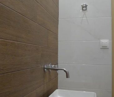Γκαρσονιέρα προς Ενοικίαση 50 τ.μ. - 950€ - Photo 5