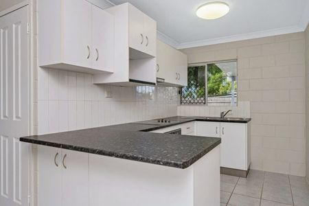1/10 Orchid Street, Cranbrook - Photo 5