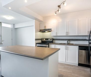 Davisville Village Apartments - Photo 4