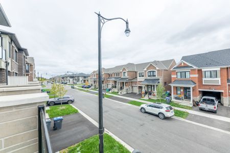 For Lease - 29 Keppel Circle, Brampton, Ontario - Photo 2