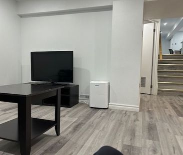 For Lease - 47 Hepscott Terrace Unit# Lower level, Toronto, Ontario - Photo 2