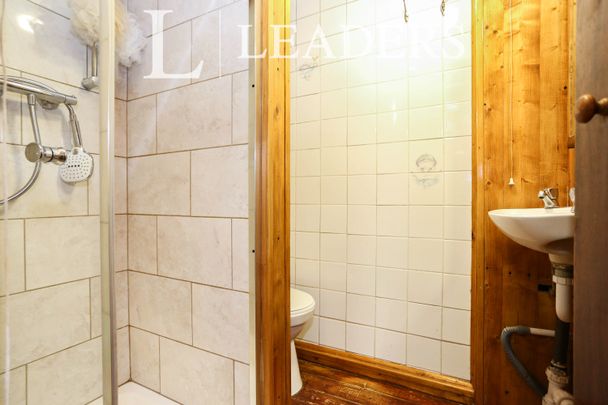 1 bedroom room to rent Heavitree Road, SE18 - Photo 1