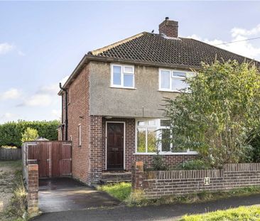 A semi detached house in this convenient West Oxford location. This... - Photo 5