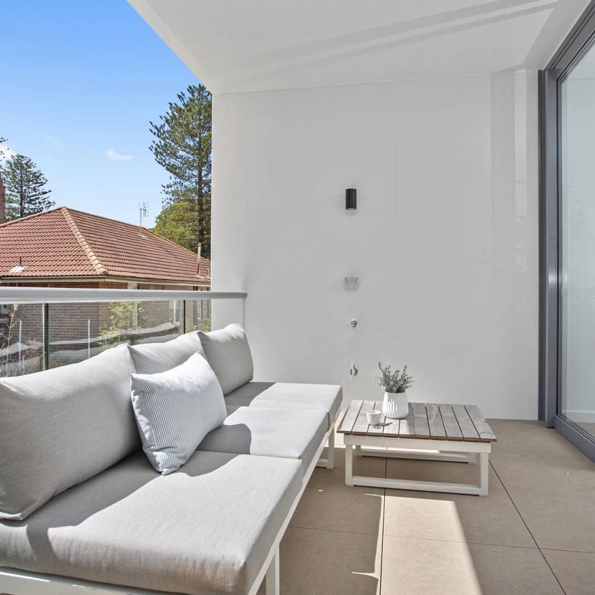 206/2 West Promenade, Manly. - Photo 1