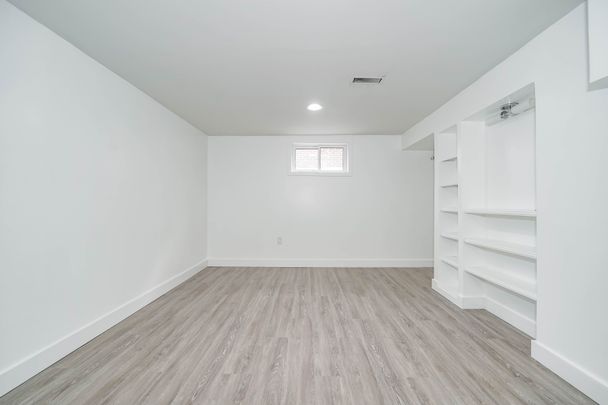 For Lease - 163 Gunn Street Unit# Basement, Barrie, Ontario - Photo 1