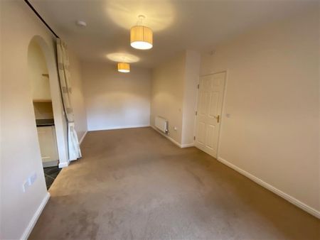 2 bedroom Flat To Let - Photo 4