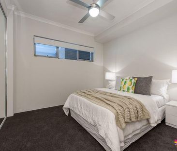 Modern, Ground Floor Apartment - Fantastic Location - Photo 4
