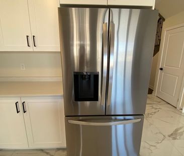 For Lease - 28 Rudder Road, Welland, Ontario - Photo 2