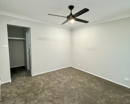 FAMILY HOME WITH TOP QUALITY FINISHES - Photo 2