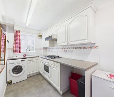 1 BED House To rent - Photo 2