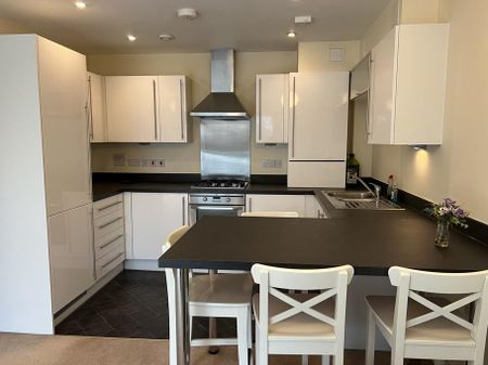1 bedroom flat to rent - Photo 2