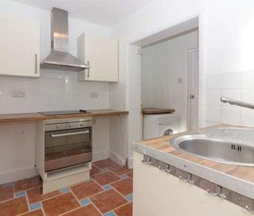 Monkston - Lovely Bedroom Home Close With Garden & Parking, MK10 - Photo 2