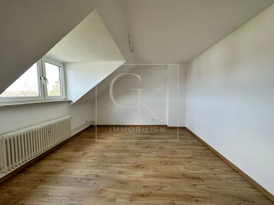 Frisch Modernisierte 3-Zimmer Dachgeschosswohnung - Photo 1